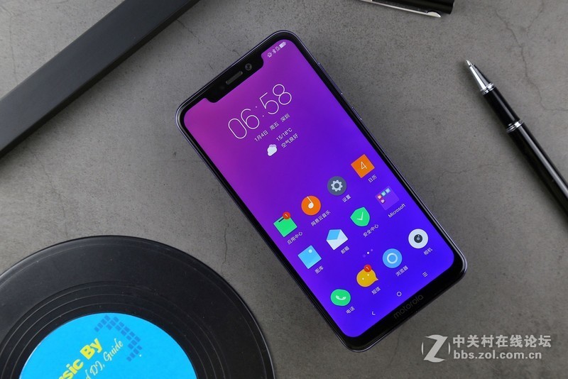 当科技遇上时尚，motorola p30极光色版图赏