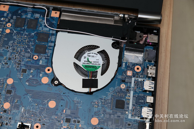 宏碁大七 暗影骑士2 VN7-792G评测