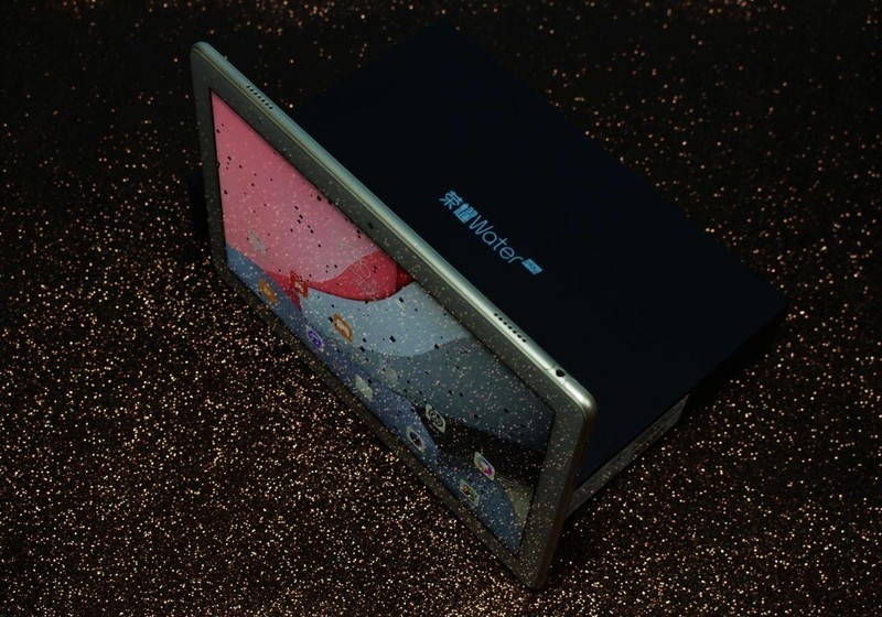 荣耀Waterplay助你水下泡妞更安心