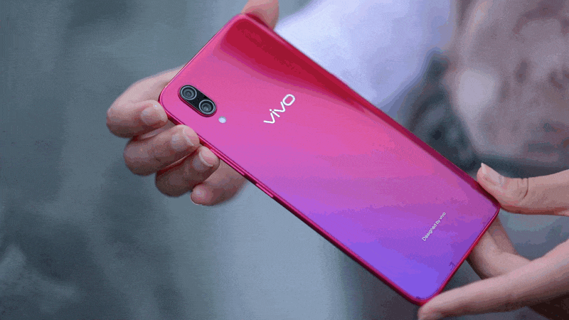 超大广角、流光溢彩？X23真机抢先上手详细体验