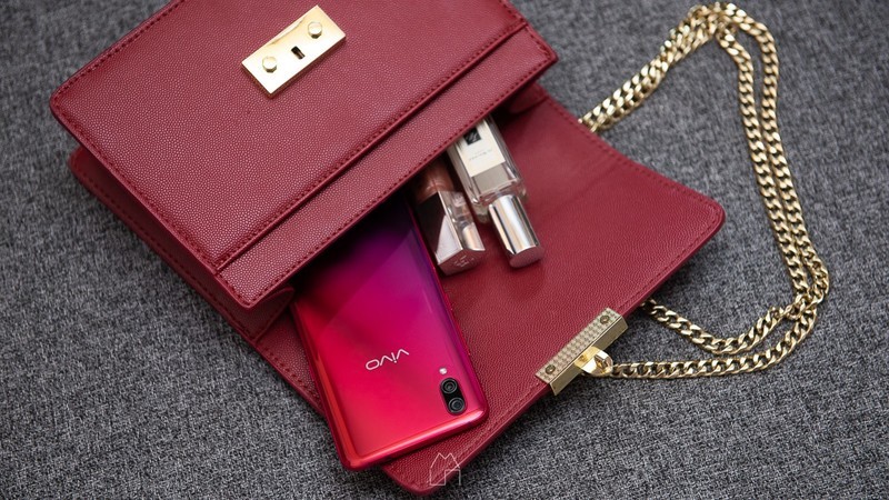 超大广角、流光溢彩？X23真机抢先上手详细体验