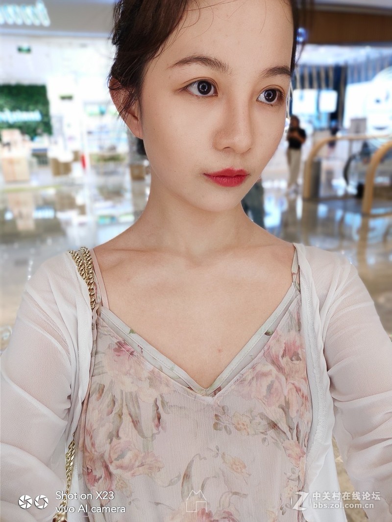 超大广角、流光溢彩？X23真机抢先上手详细体验