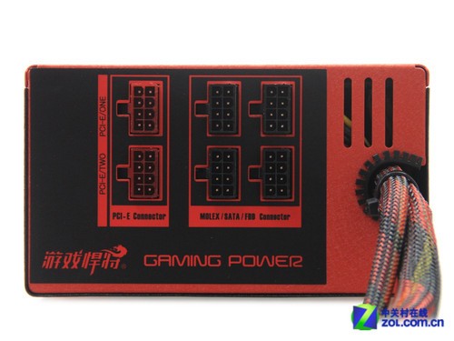 游戏悍将红紫RP500M电源模组接口及丰富的线材