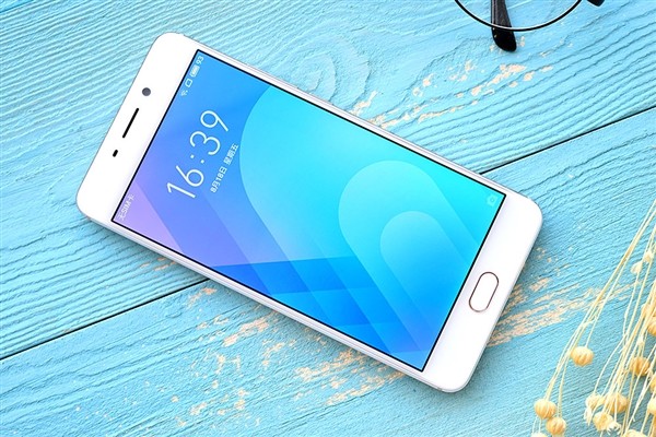 1099元起！魅蓝Note 6图赏：拍照叫板3千元旗舰