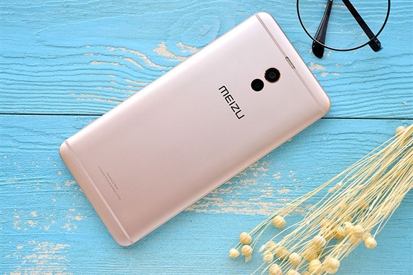 1099元起！魅蓝Note 6图赏：拍照叫板3千元旗舰