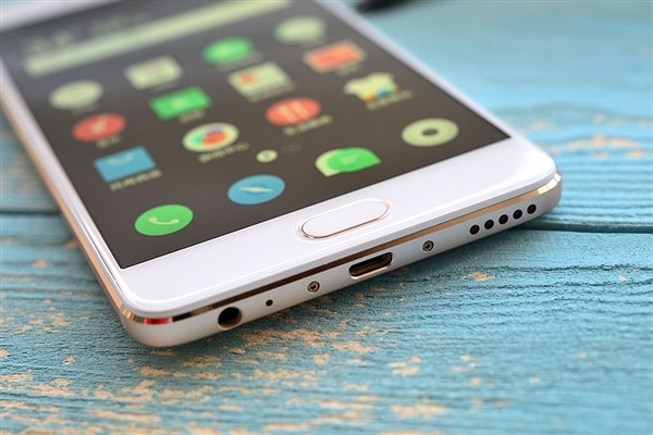 1099元起！魅蓝Note 6图赏：拍照叫板3千元旗舰