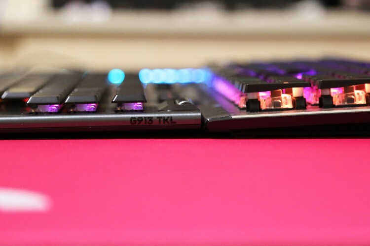 后浪vs前浪：罗技G913 TKL&樱桃MX10.0旗舰超薄无线机械键盘横评浪打浪