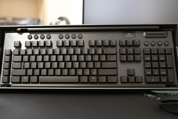 后浪vs前浪：罗技G913 TKL&樱桃MX10.0旗舰超薄无线机械键盘横评浪打浪