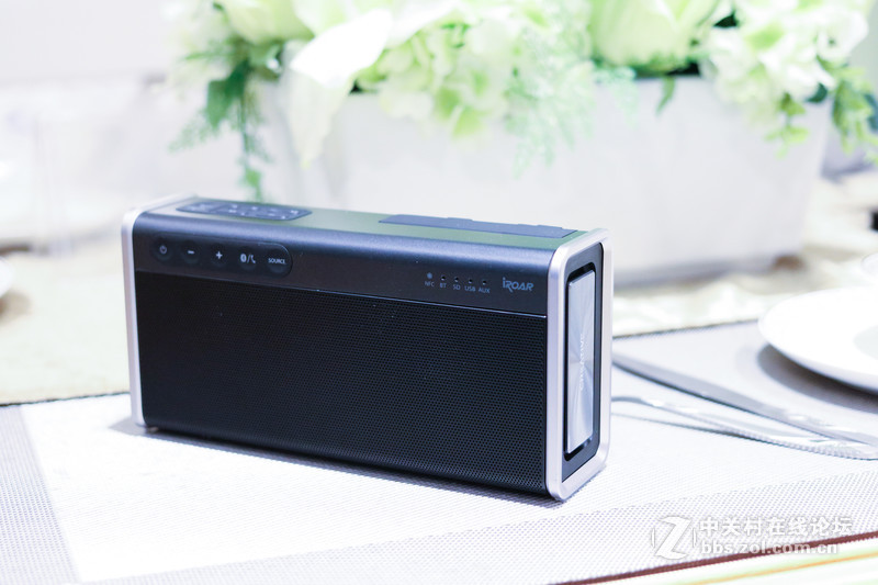 美声本该如此，体验创新iROAR GO声霸锣防水级蓝牙音箱