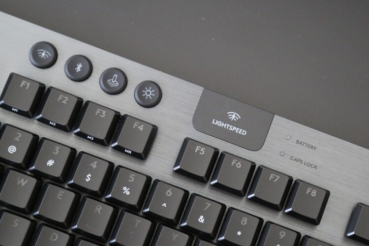 后浪vs前浪：罗技G913 TKL&樱桃MX10.0旗舰超薄无线机械键盘横评浪打浪