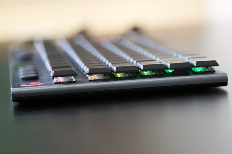 后浪vs前浪：罗技G913 TKL&樱桃MX10.0旗舰超薄无线机械键盘横评浪打浪