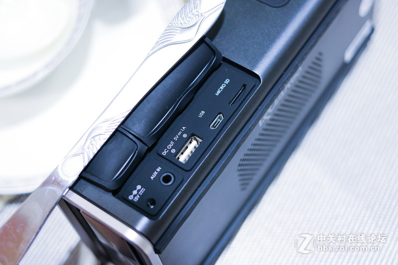 美声本该如此，体验创新iROAR GO声霸锣防水级蓝牙音箱