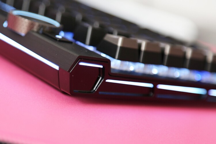 键皇驾到：海盗船K100 RGB机械键盘OPX光轴体验