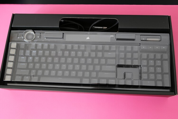 键皇驾到：海盗船K100 RGB机械键盘OPX光轴体验