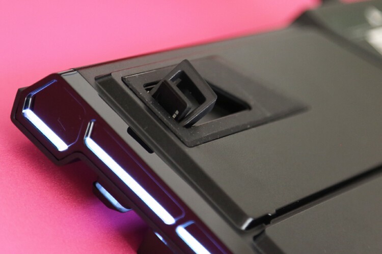 键皇驾到：海盗船K100 RGB机械键盘OPX光轴体验