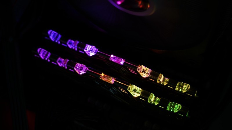 AMD新版肾上腺素驱动上线，RX5600XT和RTX2060该选谁？