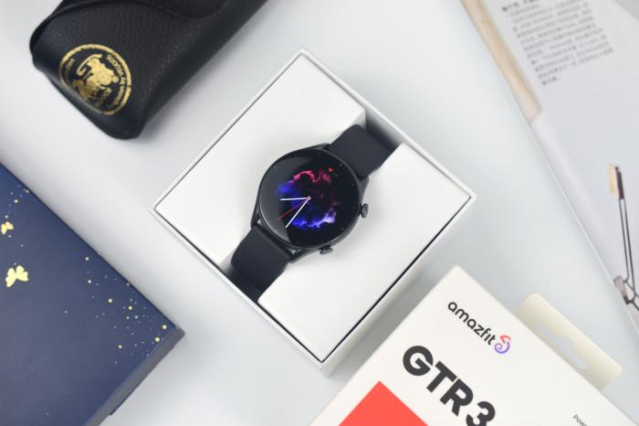 用实力说话！Amazfit 跃我 GTR3评测，百元价位这表买了真不亏