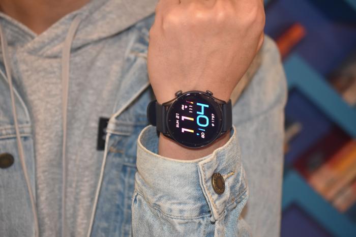 用实力说话！Amazfit 跃我 GTR3评测，百元价位这表买了真不亏