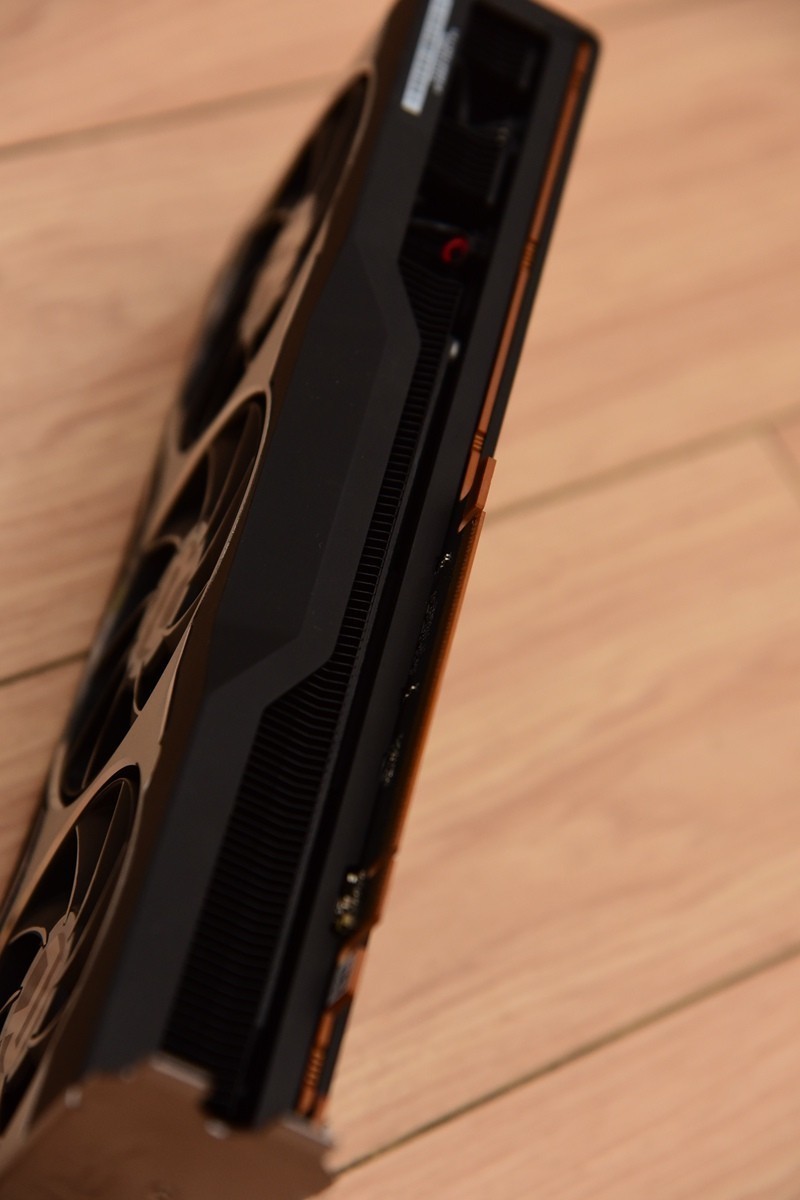 为了ZEN3锐龙，来自B550和X570的硬核PK