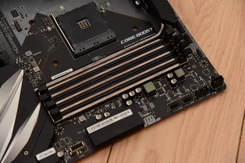 为了ZEN3锐龙，来自B550和X570的硬核PK