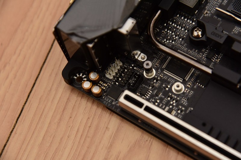 为了ZEN3锐龙，来自B550和X570的硬核PK