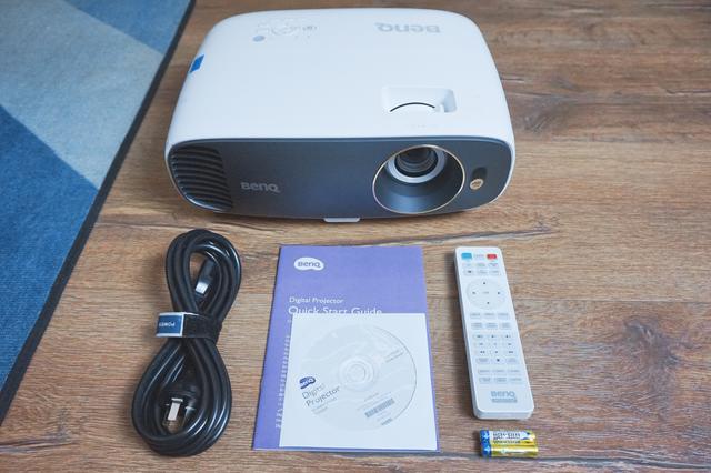 大墙何必浪费在小电视机身上——明基W1700M 4K家用投影仪 评测