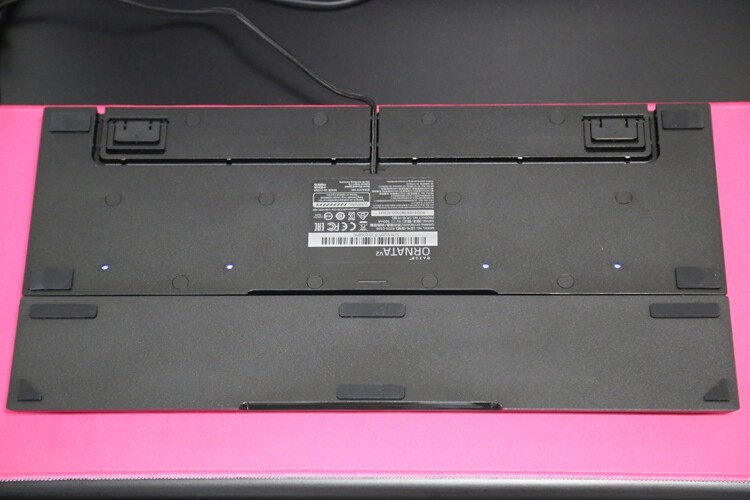 最佳轻机械键盘体验：雷蛇雨林狼蛛V2  Razer Ornata v2