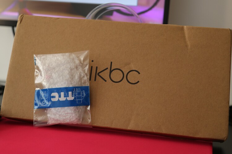 国产之光TTC矮红轴：IKBC S200无线机械键盘体验
