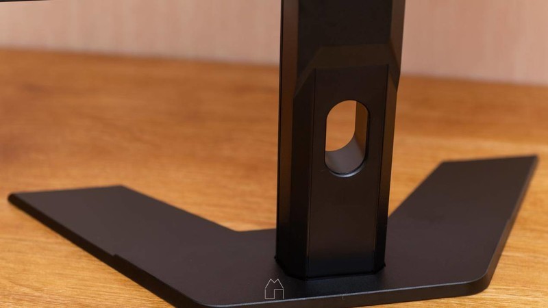 一套键鼠控制两台主机设备？——KVM显示器：技嘉M27Q上手