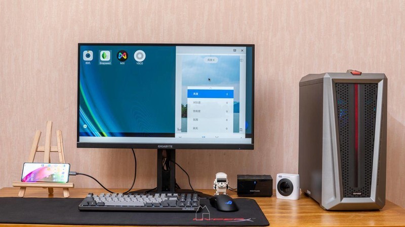 一套键鼠控制两台主机设备？——KVM显示器：技嘉M27Q上手