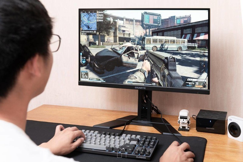 一套键鼠控制两台主机设备？——KVM显示器：技嘉M27Q上手