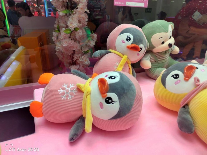 大隐隐于屏下，屏下摄像头手机中兴天机Axon 20 5G评测