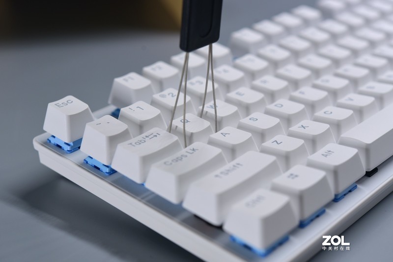 这次是真的一步到位的达尔优A87全插拔定制轴三模版机械键盘