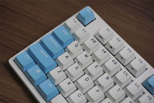 桌面极简主义者刚需！杜伽K310w三模一体机械键盘上手体验分享