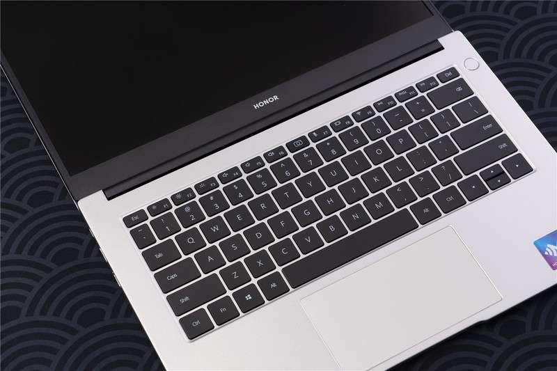 多屏协同=摸鱼神器？荣耀MagicBook14 锐龙R7版体验