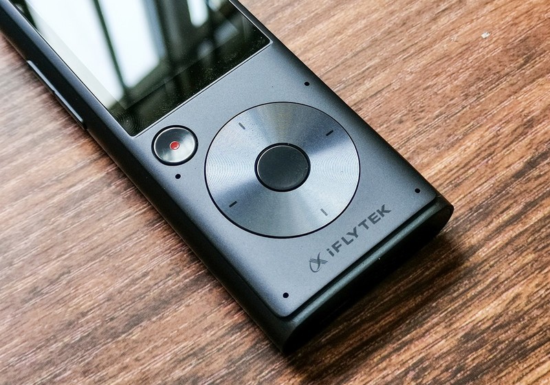 录音还能实时转写？秘书的活都让它干了：讯飞智能录音笔SR302