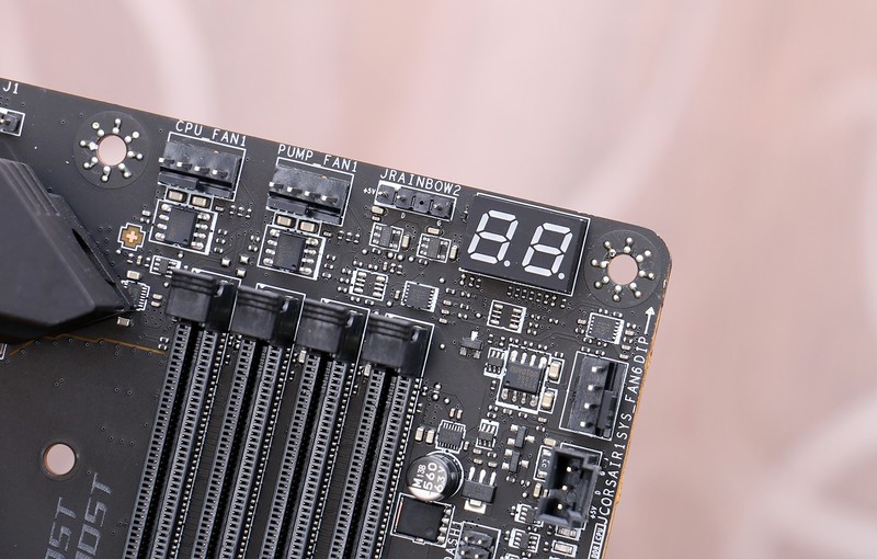 喜迎英特尔12代酷睿，MSI 微星 MPG Z690 CARBON WIFI 暗黑主板抢先看