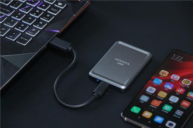 30g小巧实用，这硬盘有点酷！威刚SC685P移动SSD体验分享