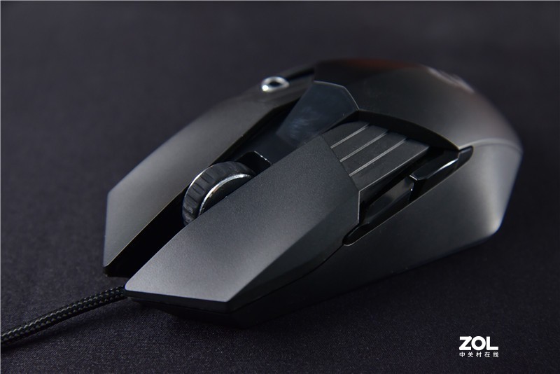 国产外设也逐渐能打—达尔优A970游戏鼠标的深藏不露