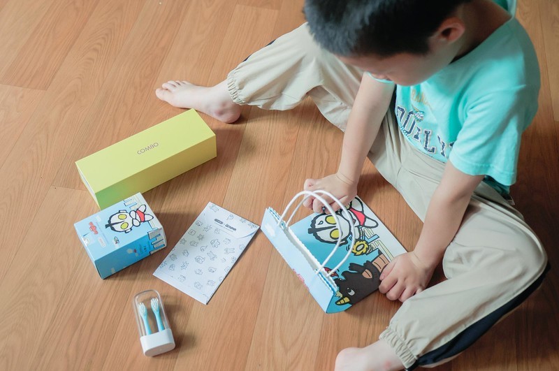 宝宝不肯刷牙怎么办？或许你该给他试试电动牙刷