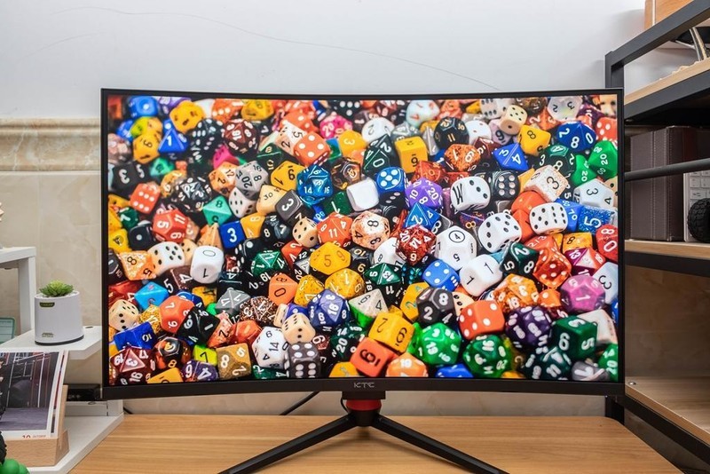 32寸2K曲面屏，165Hz高刷新率，KTC曲面电竞显示器体验