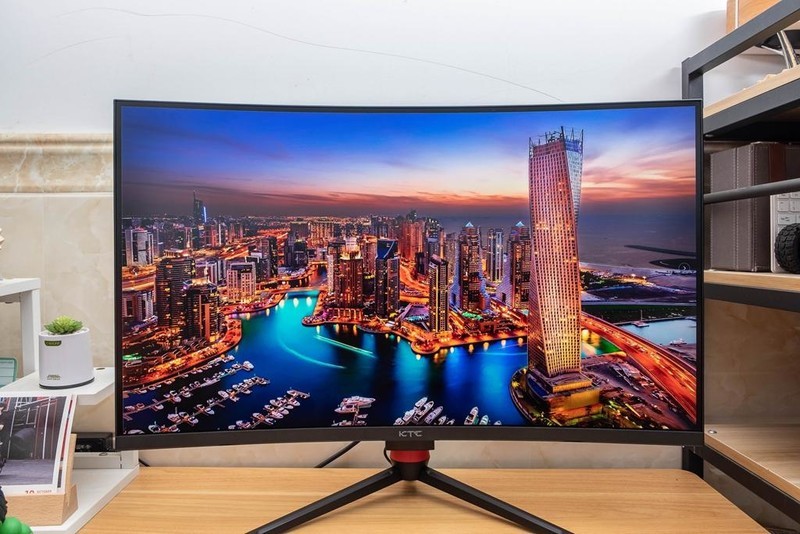 32寸2K曲面屏，165Hz高刷新率，KTC曲面电竞显示器体验