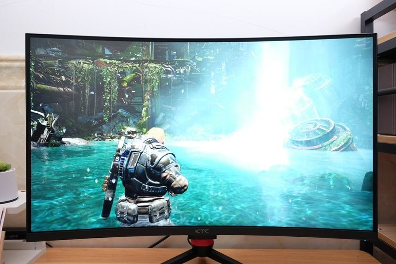 32寸2K曲面屏，165Hz高刷新率，KTC曲面电竞显示器体验