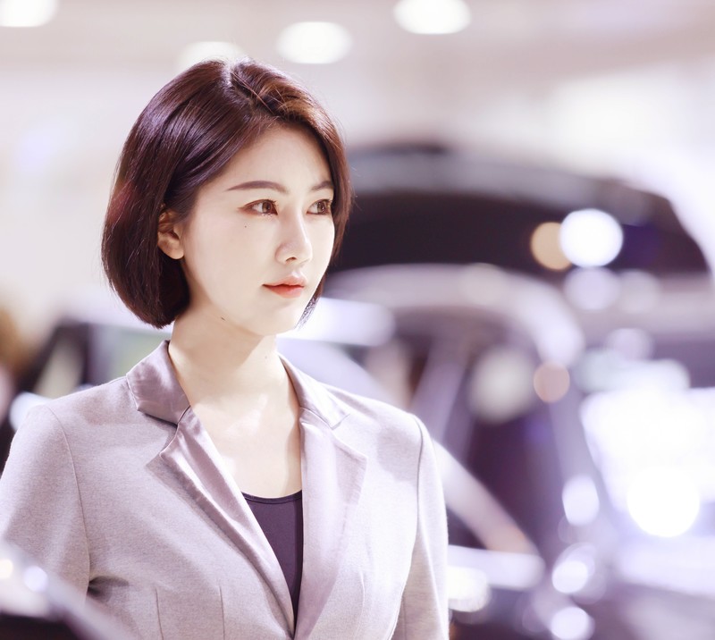 气质美女，潇洒而又婉约