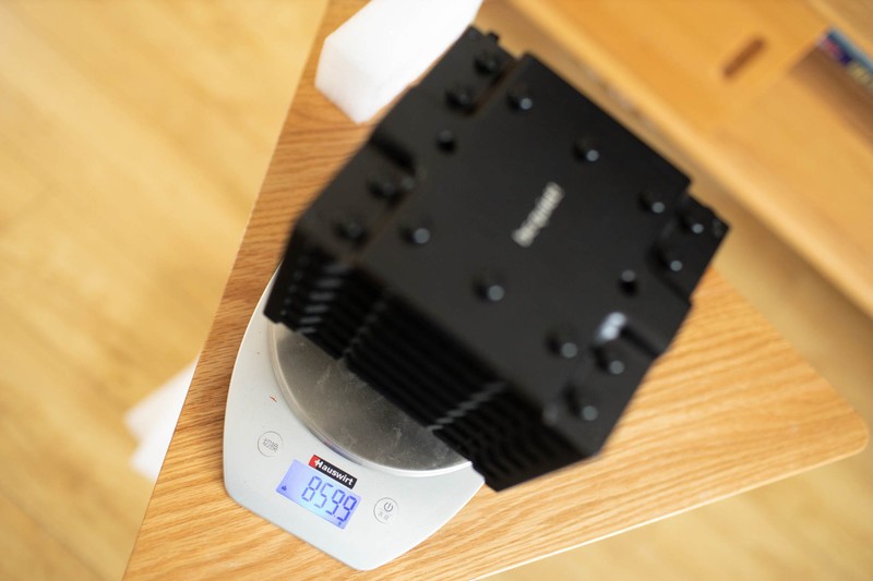 安静的美男子 重装CPU散热器 德商必酷Dark Rock Pro 4