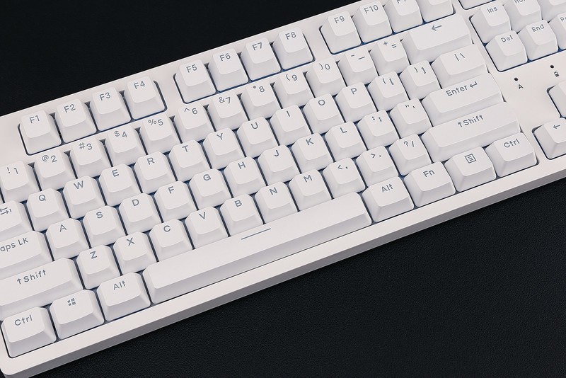 新款iPad今日开卖，iPadmini 6抢不到，先入手达尔优A87三模机械键盘