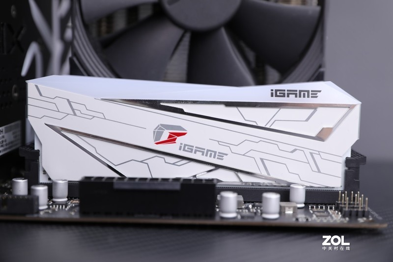 探寻5800X处理器甜点频率，七彩虹Vulcan内存条超频实测