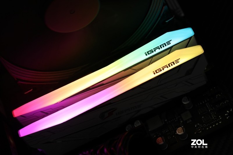 探寻5800X处理器甜点频率，七彩虹Vulcan内存条超频实测