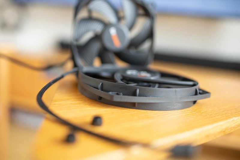 安静的美男子 重装CPU散热器 德商必酷Dark Rock Pro 4