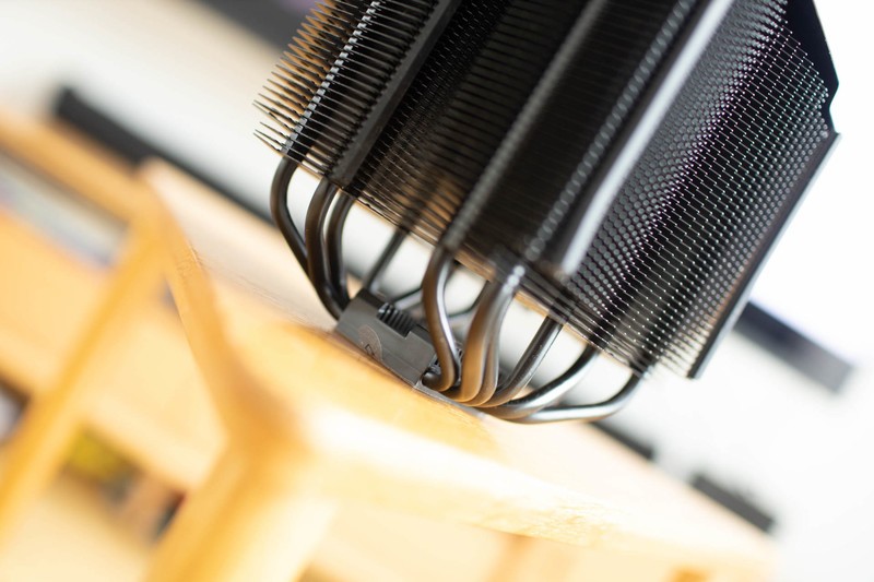 安静的美男子 重装CPU散热器 德商必酷Dark Rock Pro 4